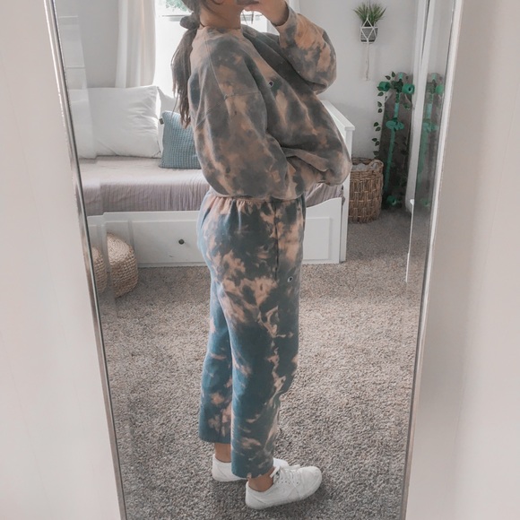 SOLD Champion tie dye sweatshirt sweatpants sweat set - Picture 4 of 9